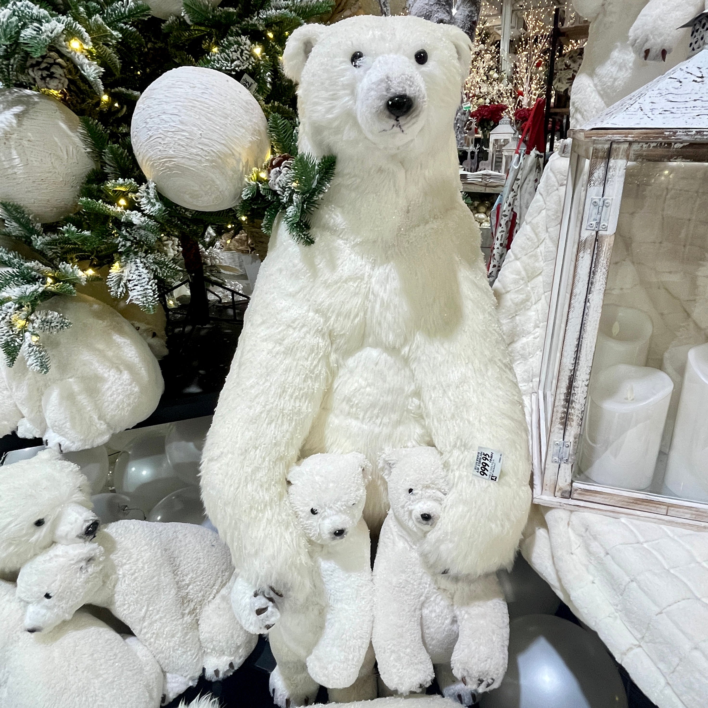 Famille d'ours polaires debout blanc 39,3"