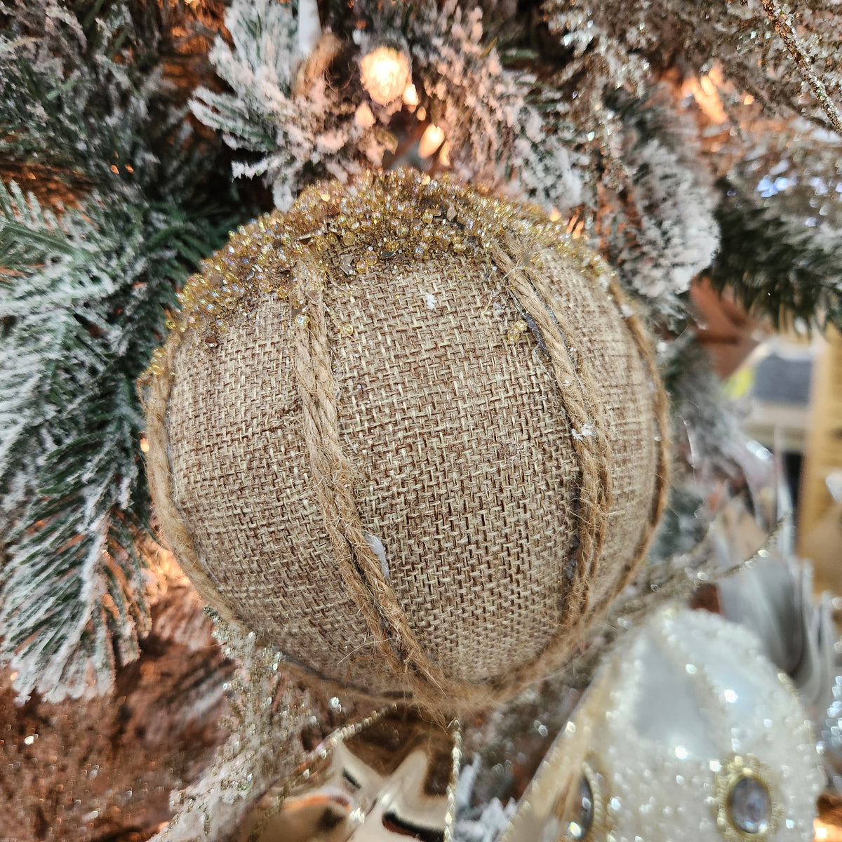 Natural Jute Ball 4.5"