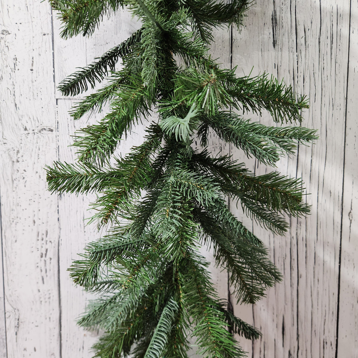 Frasier fir garland 220 green tips 9'