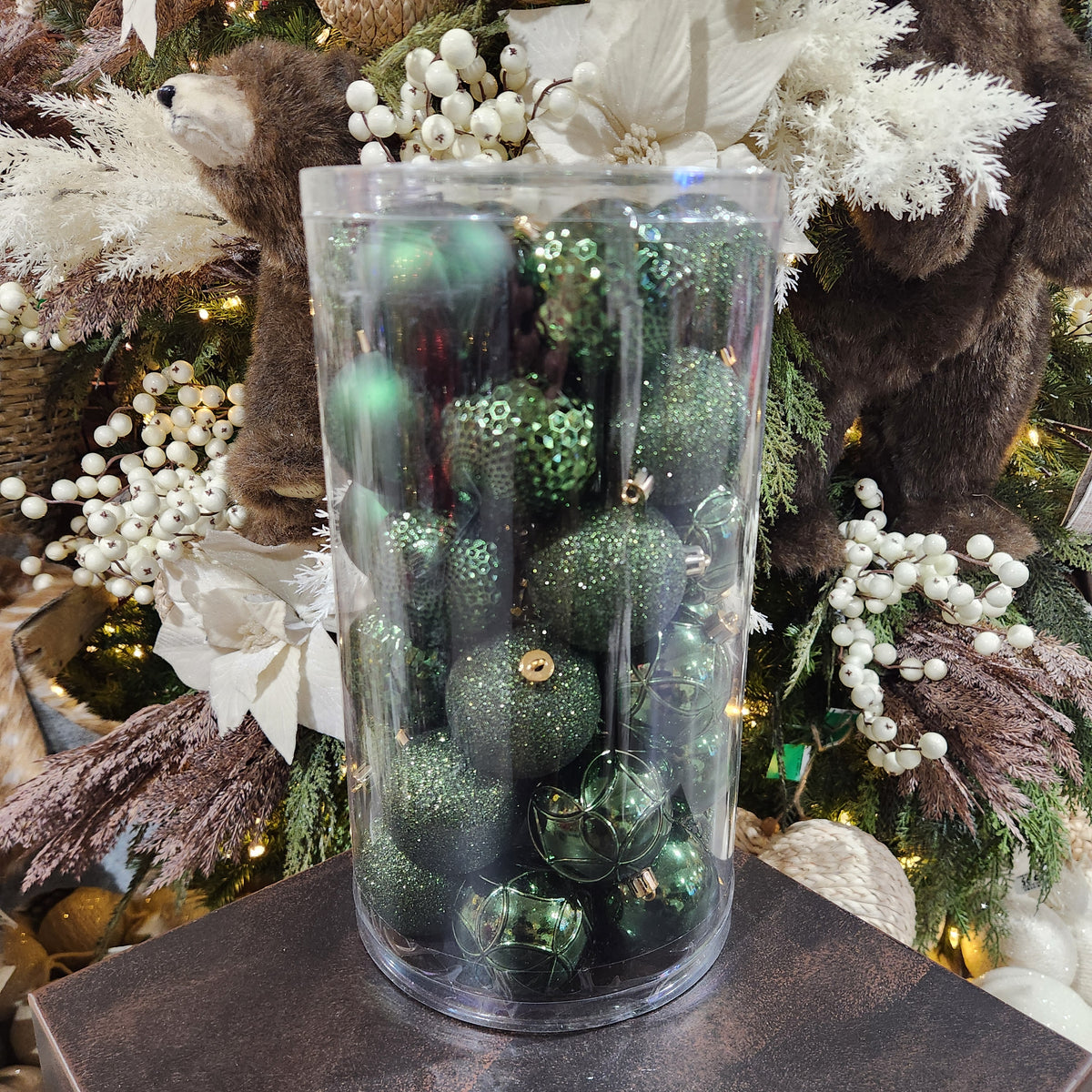 Shatterproof fir green balls 2.5"