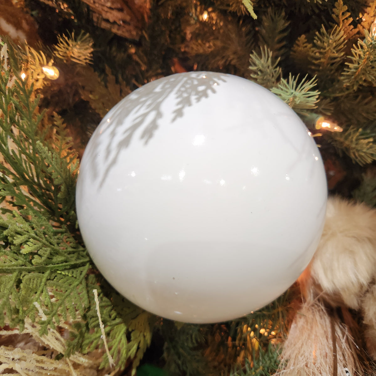 6" Glossy White Plastic Ball